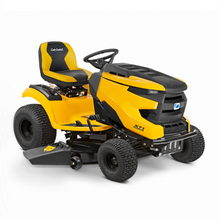 Laden Sie das Bild in den Galerie-Viewer, Cub Cadet Rasentraktor XT1 OS96