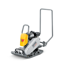 Laden Sie das Bild in den Galerie-Viewer, WACKER NEUSON BPS 2050 – Rüttelplatte vorlaufend mit 94 – 102 kg