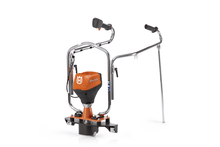 Laden Sie das Bild in den Galerie-Viewer, HUSQVARNA BV 30 i – Vibrationsbohle mit Akkuantrieb