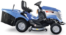 Laden Sie das Bild in den Galerie-Viewer, Iseki Rasentraktor CM 7421 4WD – Modell 2022