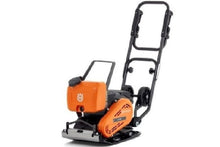 Laden Sie das Bild in den Galerie-Viewer, HUSQVARNA LF 60i LAT – Akku Rüttelplatte vorlaufend mit 88 kg – Battery System BLi-X