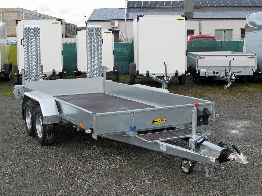 Humbaur HS303016 – 12 Zurringe, Stahlrampen stehend