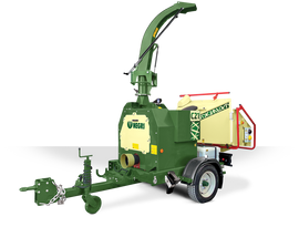 NEGRI Holzhäcksler C21-Häcksler mit Straßenfahrwerk für Traktor